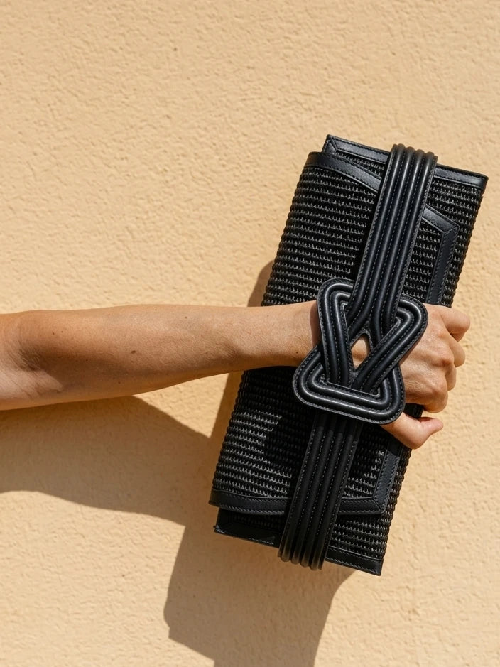 ÉRIU CLUTCH BLACK RAFFIA & BLACK LEATHER by Grainne Maher