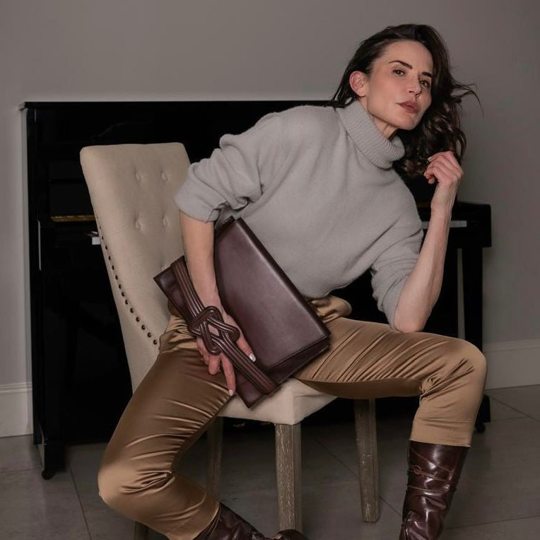 ANU CONVERTIBLE CLUTCH Chocolate Brown