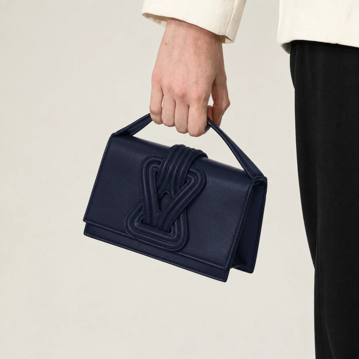 FÓDHLA SATCHEL Navy